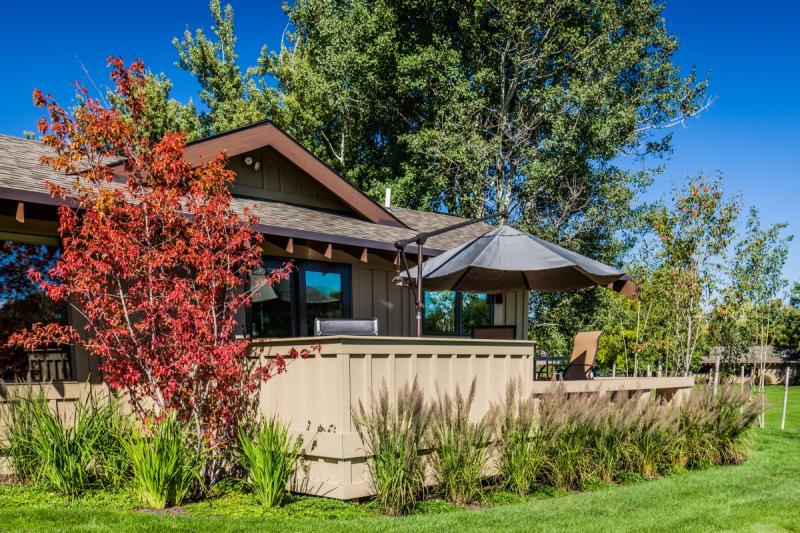 courtyard landscape in Bozeman, MT designed by Blanchford Landscape Group